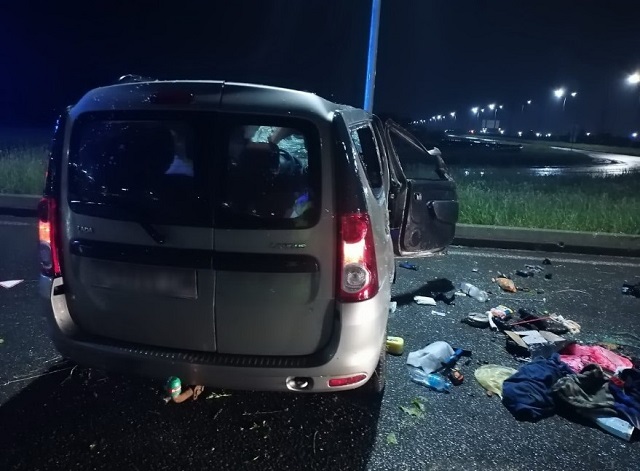 В Набережных Челнах отвлекшийся на телефон автолихач устроил для себя смертельное ДТП