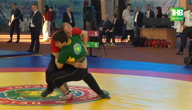 Праздник духа: чемпионат РТ по национальной борьбе кореш стартовал в Елабуге 