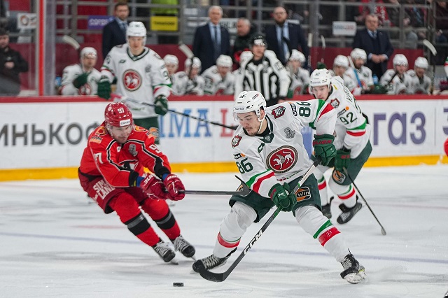 Ялгышларга урын юк! "Ак Барс" - "Автомобилист" дүртенче матч!