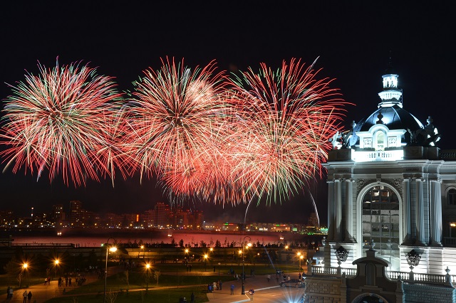 «Болгар радиосы» аккомпанирует фейерверк в день города!