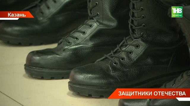 150 татарстанских новобранцев отправились из Казани на защиту Отечества