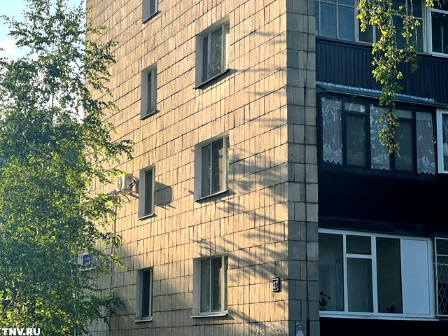 В Казани рецидивист удерживал бригаду «скорой» в квартире и избил фельдшера