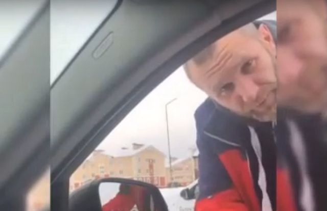 Житель Казани снял на видео разъезжавшего по району пьяного таксиста