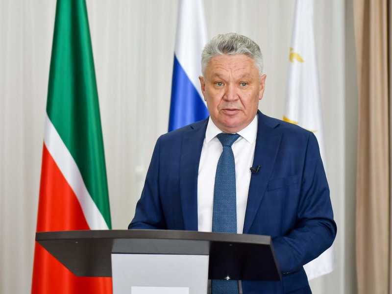 Рафис Борһанов рәсми рәвештә ректор итеп билгеләнгән