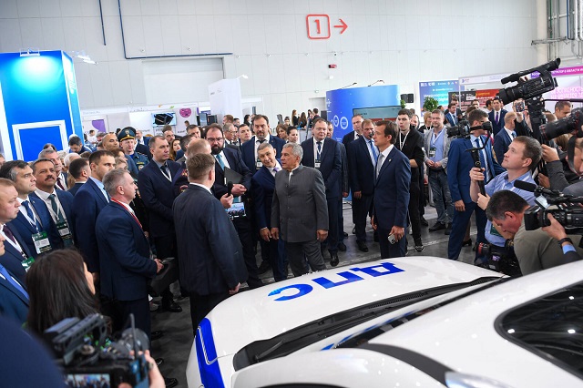 ГИБДД Татарстана тестирует служебный электромобиль «Москвич»