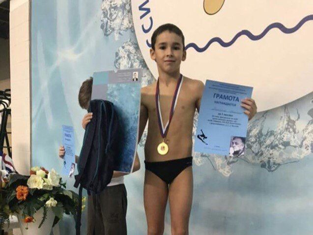 12-летний мальчик из Казани впал в кому после неудачного прыжка в воду на соревнованиях
