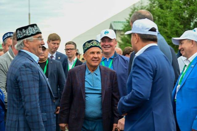 Рустам Минниханов посетил Сабантуй в Екатеринбурге