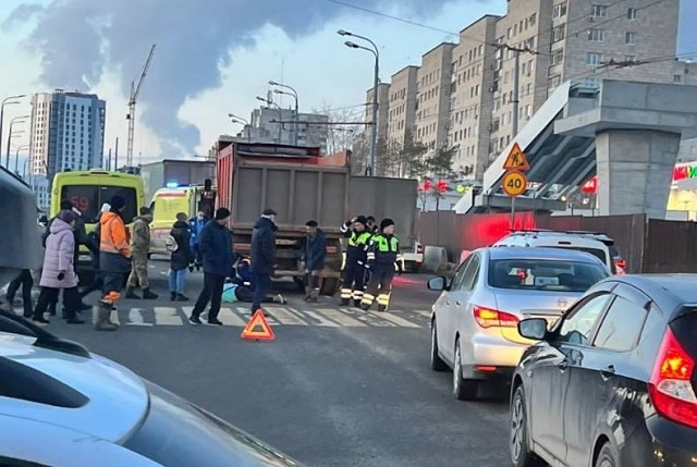 В Казани водитель «Камаза» сбил двух женщин на «зебре», одна скончалась на месте