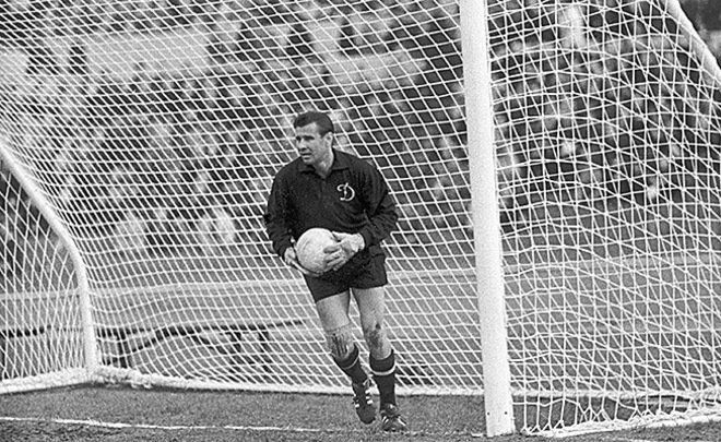 Лев Яшин - лучший вратарь в истории футбола по версии France Football