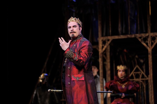 Владимир Путин удостоил Илью Славутского звания заслуженного артиста России