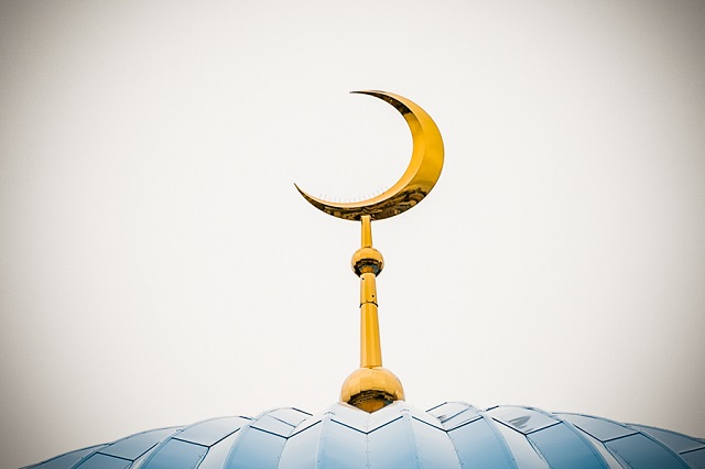 Жителям Татарстана разъяснили, можно ли усыновлять детей в исламе