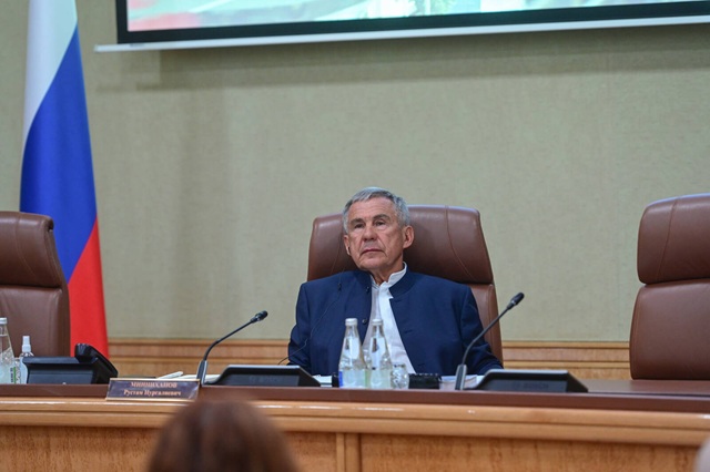 Минниханов: в Татарстане оперативные службы находятся в постоянной боевой готовности
