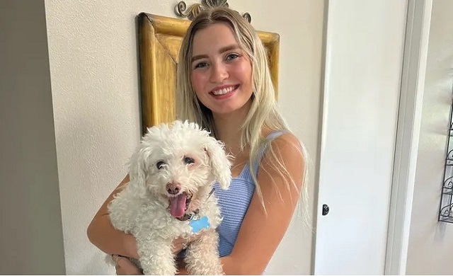 Невероятное воссоединение: потерявшийся пес вернулся в объятия хозяев спустя 12 лет