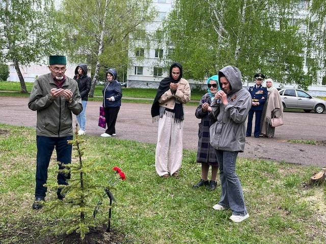 Живая память: аллея Славы героям СВО появилась в Набережных Челнах