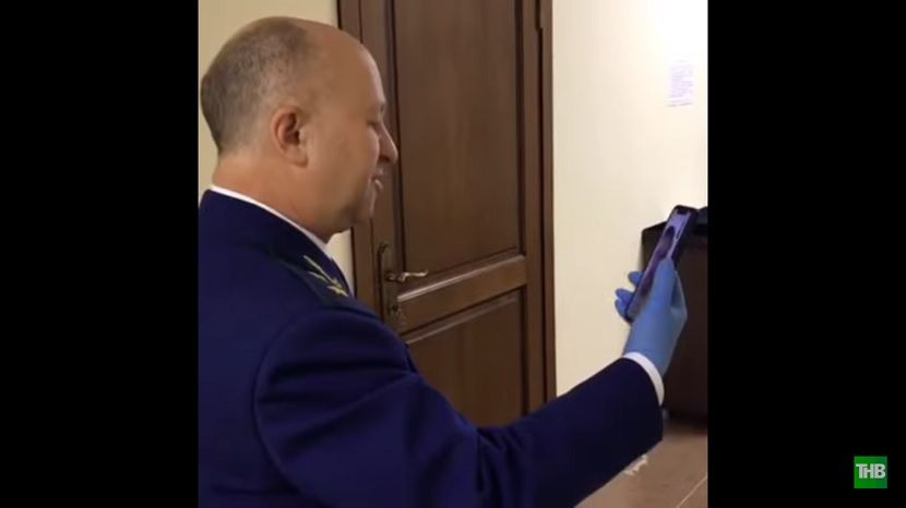 Жалоба зеленодольского врача о невыплате надбавки дошла до Нафикова
