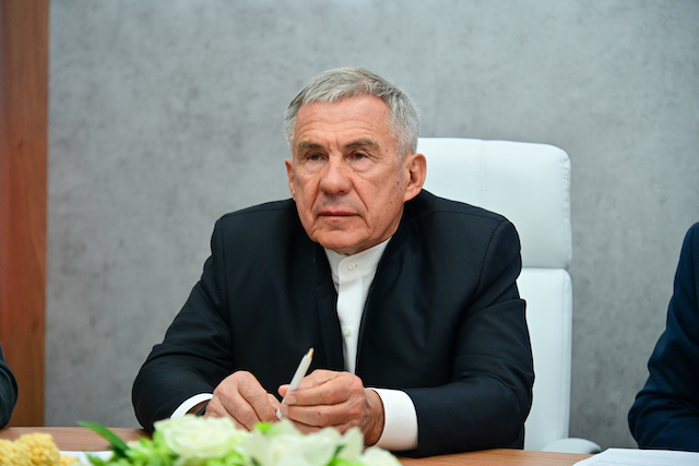 Минниханов: память о подвиге героев останется в сердцах навсегда