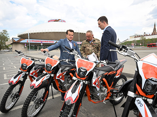 Метшин лично проследил за отправкой партии помощи бойцам СВО