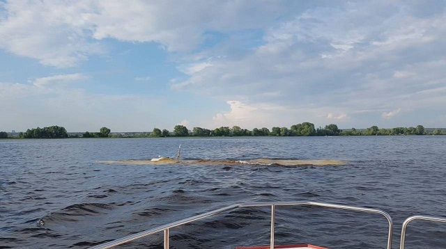 Татарстанда өч дистә пассажир булган теплоход баткан