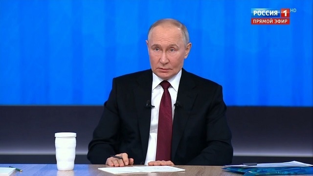 Владимир Путин: материнский капитал — уникальное изобретение РФ