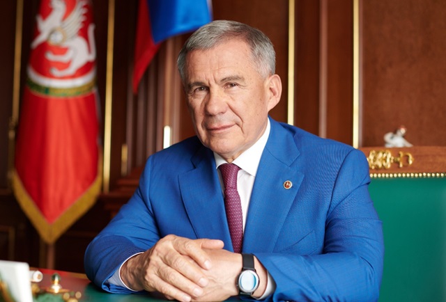 Минниханов поздравил православных татарстанцев с Рождеством Христовым