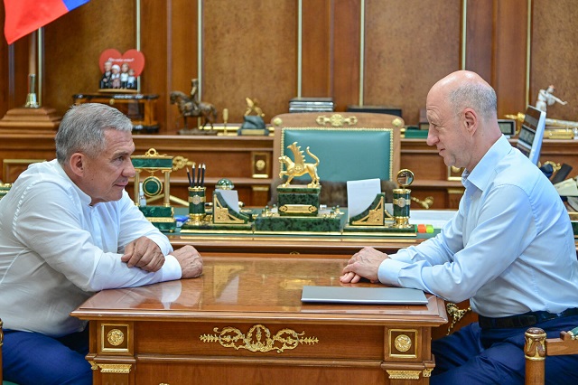 Минниханов встретился с зампредседателя Госдумы Бабаковым