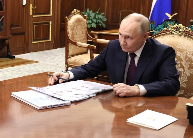 Путин на встрече с Раисом РТ: рынок жилья в стране столкнется с небольшим «сжатием»