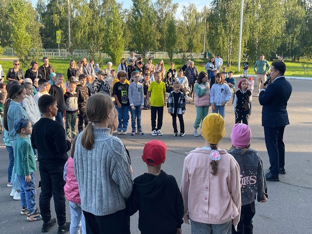 В Набережных Челнах почти 400 детей бойцов СВО получили сертификаты к 1 сентября