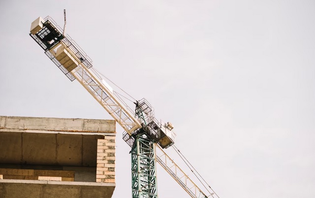 Прокуратура начала проверку после гибели рабочего-иностранца на стройке в Казани