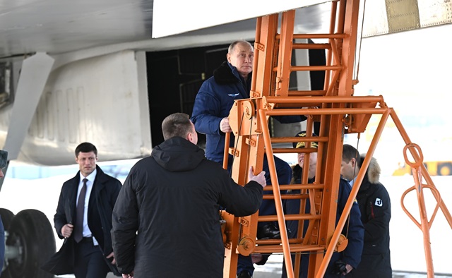 Авиационный медик рассказал, что у Президента России проверяли перед полетом на Ту-160