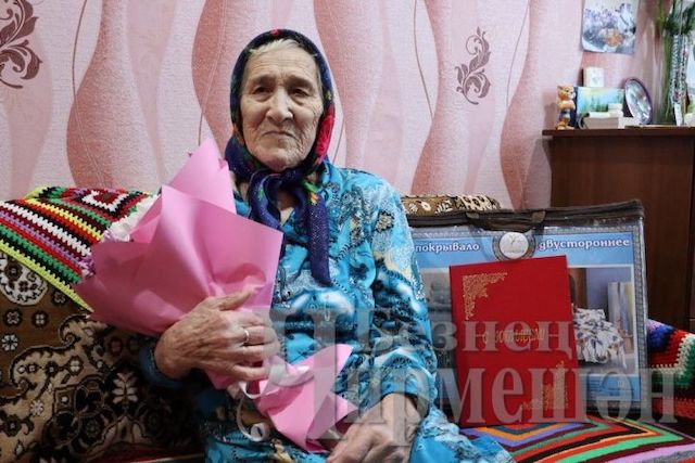 90-летняя жительница Татарстана внесла свой вклад в помощь бойцам СВО