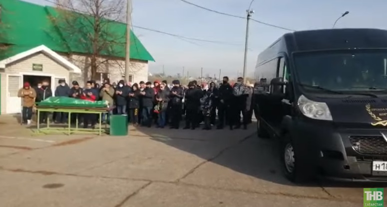 Яр Чаллыда газ шартлау аркасында гомере өзелгән Аделина Заһриевана җирләделәр