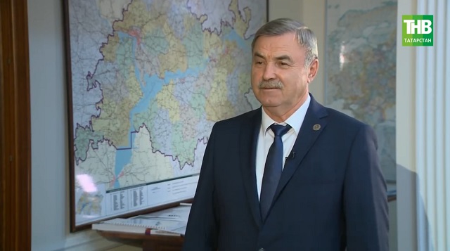 Татарстанда 5 елда 830 чакрым юл салынган: министр Фәрит Хәнифов белән әңгәмә | Адымнар