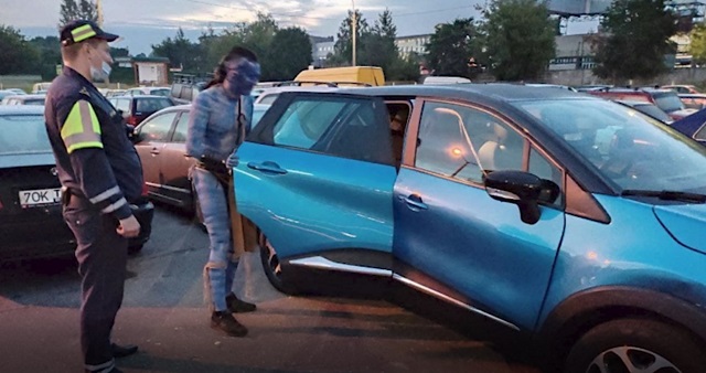 Задержание пьяного «Аватара» полицейскими попало на видео