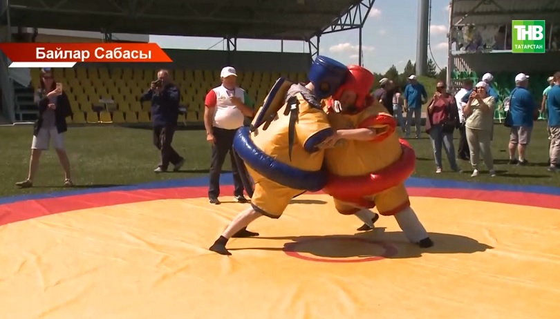 Саба районында журналистлар Сабантуеннан репортаж