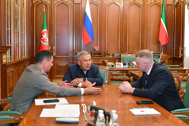 Минниханов и Крюков обсудили развитие студенческого спорта в Татарстане