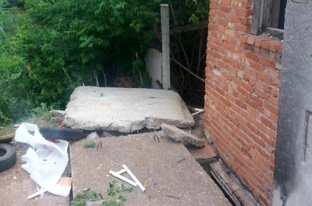 Бөгелмәдә 7 яшьлек бала өстенә бетон койма төшүдән үлгән