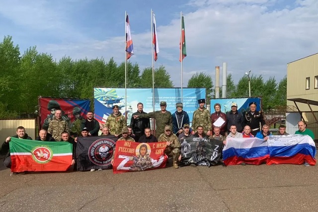 17 контрактников из Нижнекамска отправились служить в зону СВО