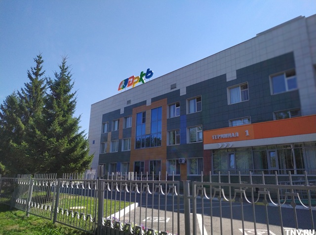 Полное удаление без осложнений: офтальмологи ДРКБ прооперировали ребенка с большим образованием на лице