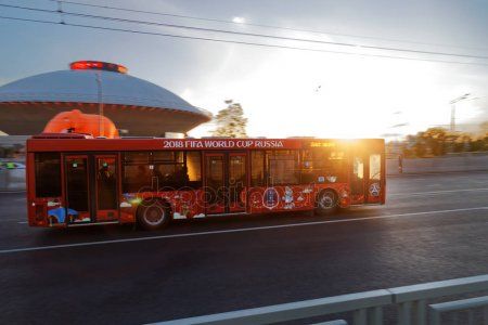 Казанцы потребовали сделать специальный проездной для школьников