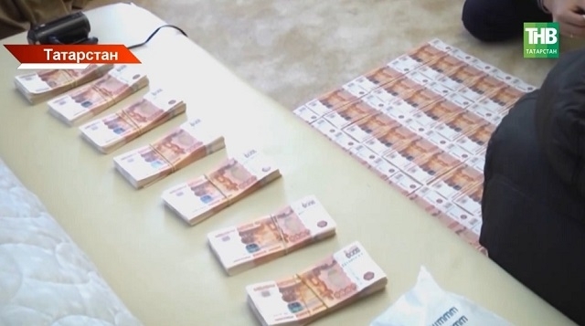 Пенсионерка из Казани несколько дней отдавала курьерам свои накопления — 8 млн рублей