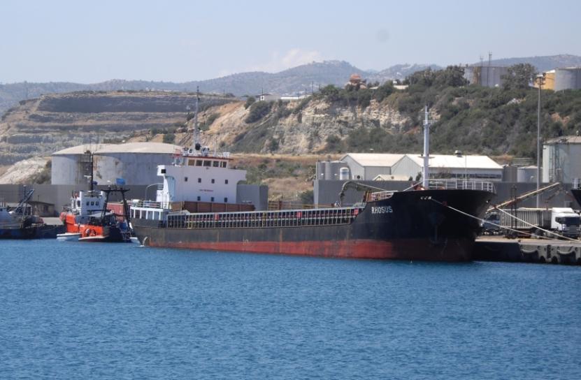 Взорвавшаяся в порту Бейрута селитра принадлежала бизнесмену из России