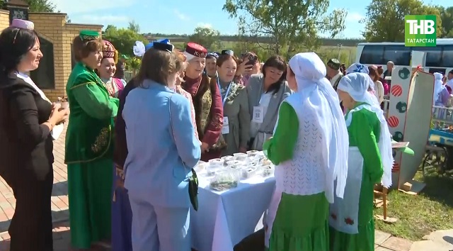 "Милләт җыены"нда хатын-кызлар форумы узды