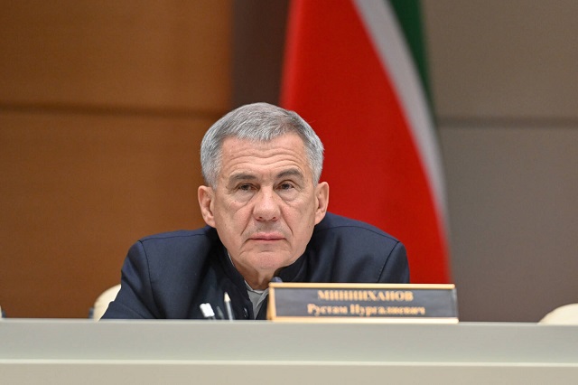 Минниханов призвал усилить общественную безопасность в праздники c учетом непогоды