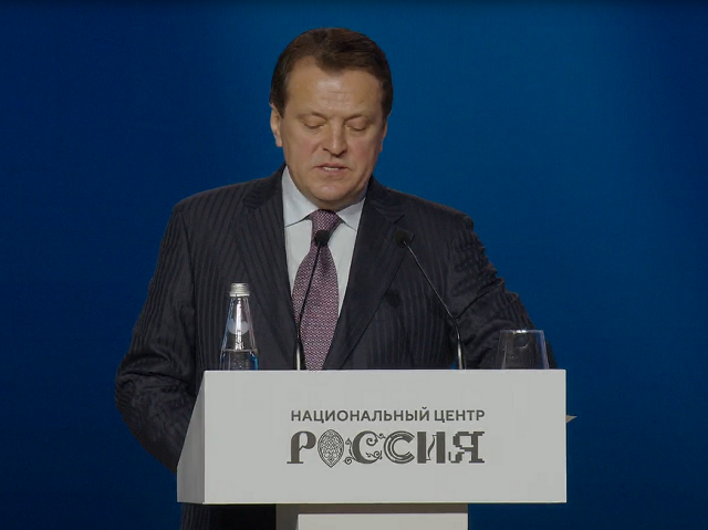 Мэры Казани и Бишкека подписали соглашение о побратимстве на всероссийском муниципальном форуме