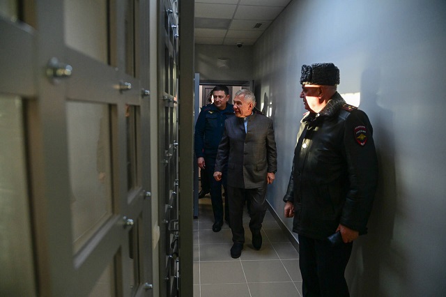 Минниханов осмотрел новое здание МВД в Верхнем Услоне