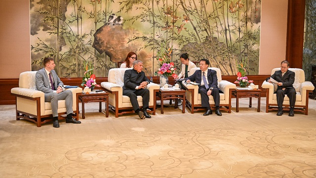 Раис Татарстана встретился с мэром города Шанхай