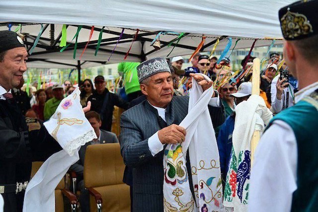 Минниханов высоко оценил Сабантуй в Якутии для укрепления отношений