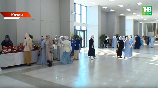 Казанда 10нчы фэшн-ифтар ничек узды?