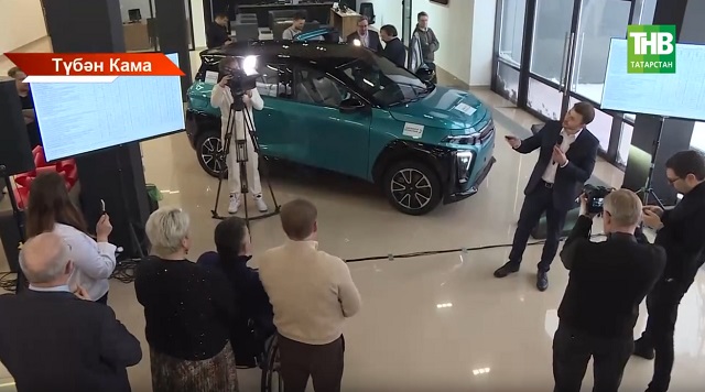 Түбән Камада "Атом" электр машинасын тәкъдим иттеләр