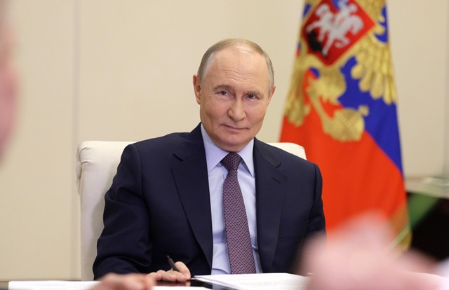 Путин назвал нацпроекты инструментами создания будущего РФ